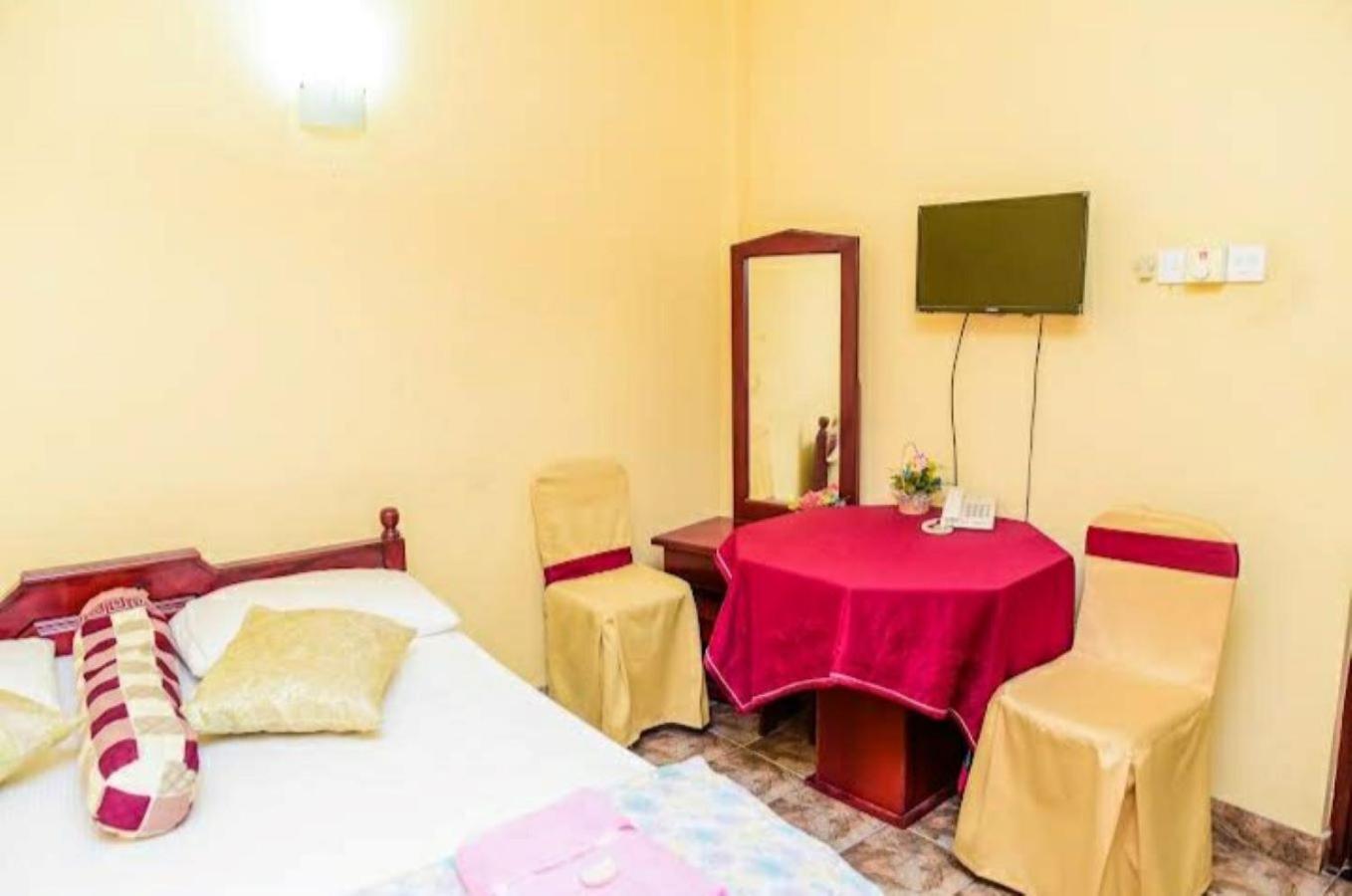 Kandy Paradise Hotel & Spa Gelioya Luaran gambar