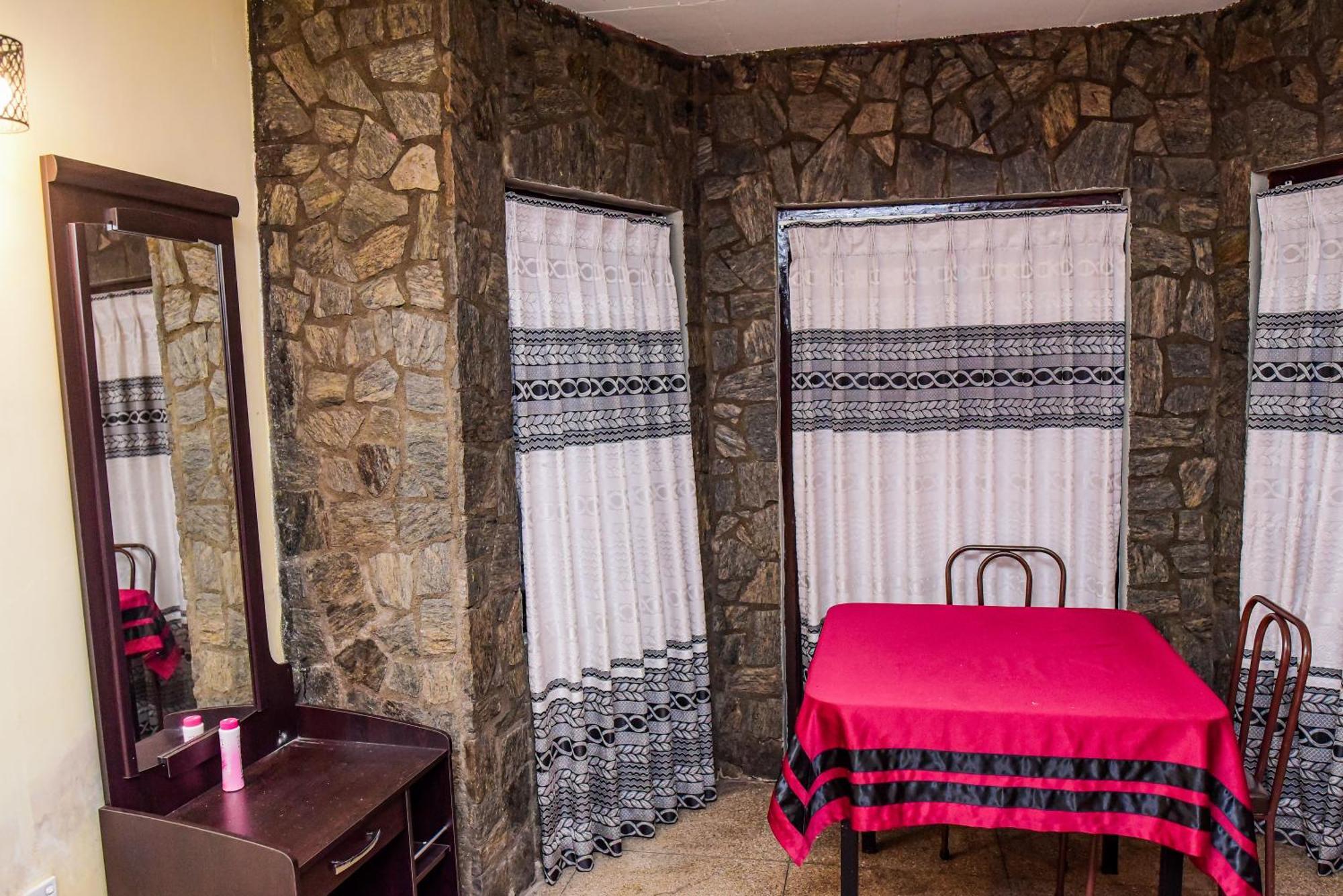 Kandy Paradise Hotel & Spa Gelioya Luaran gambar